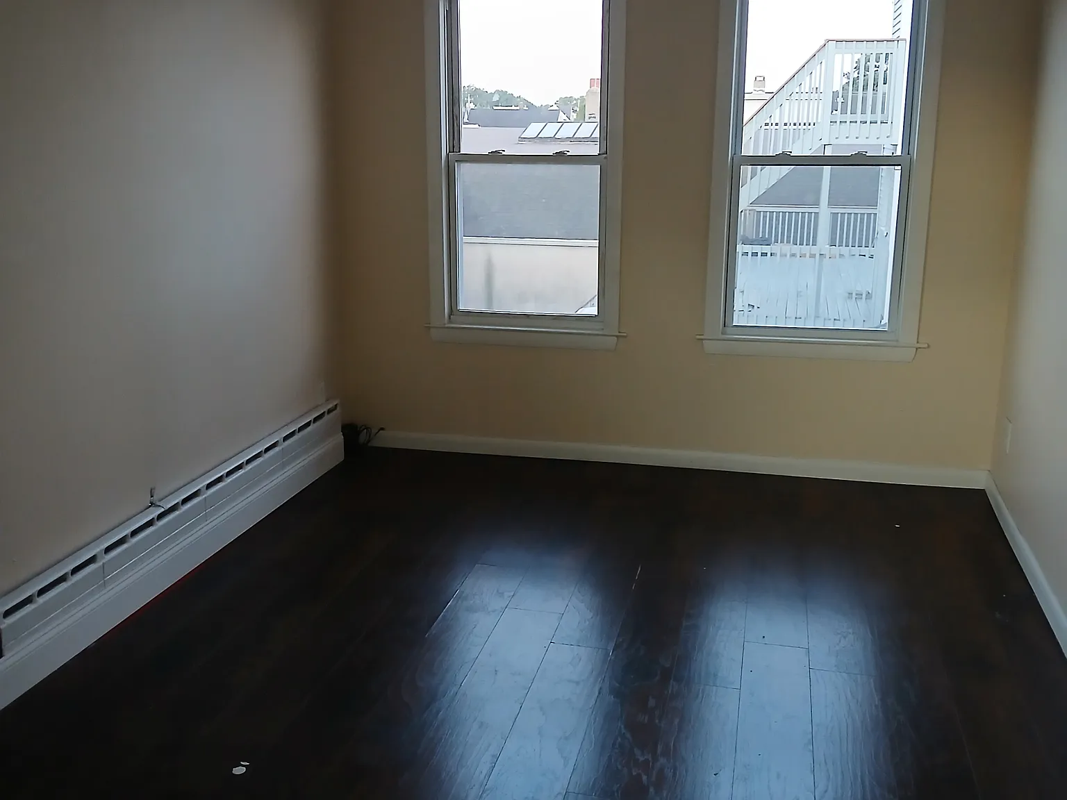 323 Charles St — Photo 3