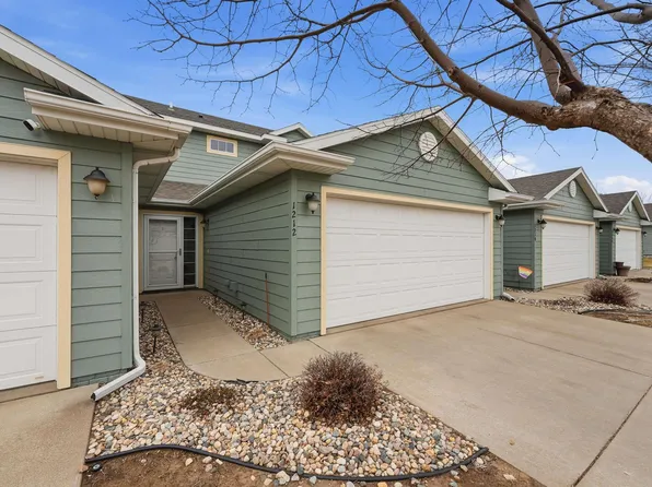 1212 N Pekin Pl, Sioux Falls, SD 57107