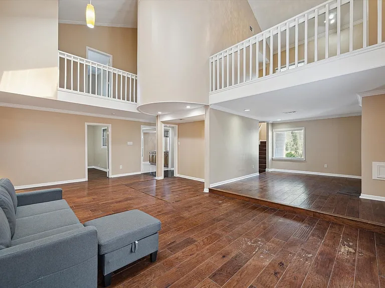 3302 Chris Dr — Photo 6