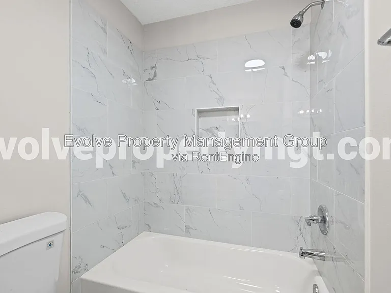2295 Belin Dr — Photo 13