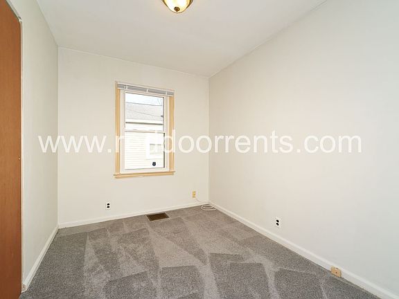3rd image of 4430 Evanston Ave