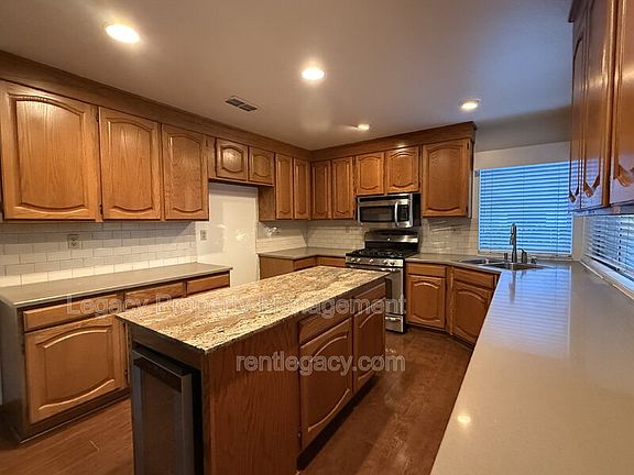 5th image of 5350 Laguna Park Dr