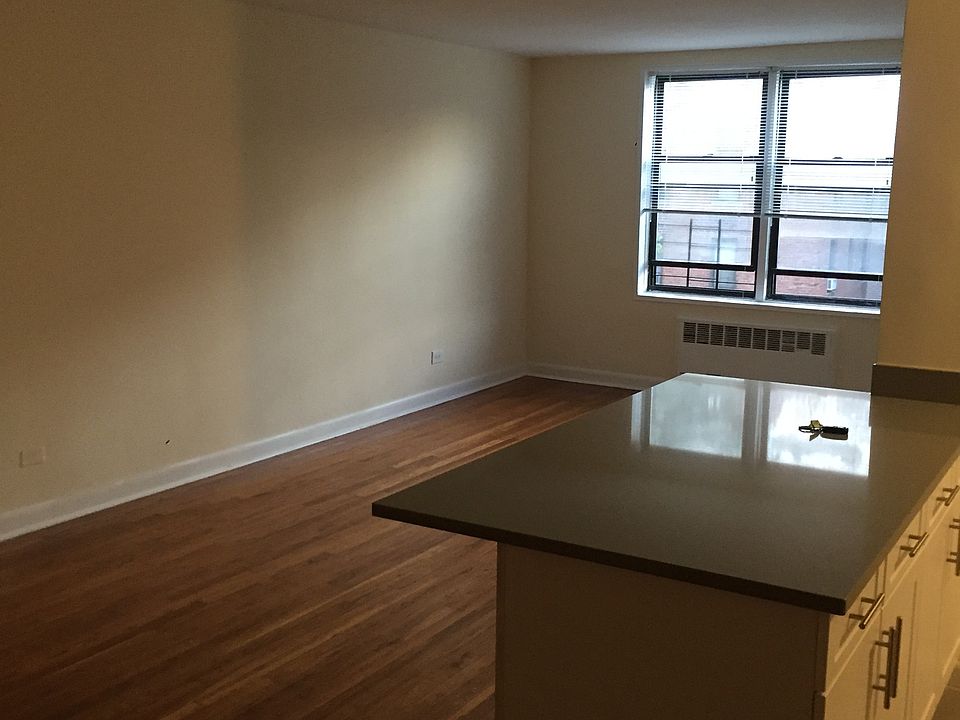 2nd image of 2625 E 13th St #Gg5g