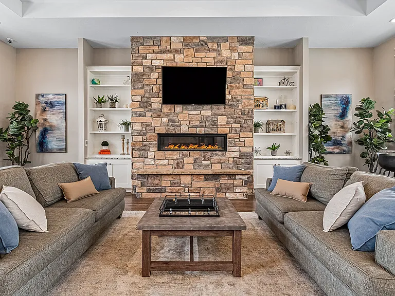 Kensington Apartments — Photo 53