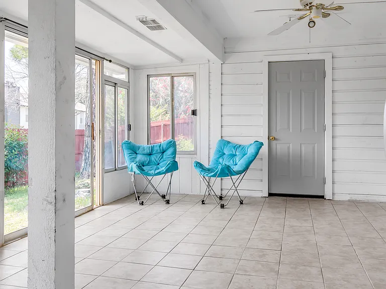 2200 Reading Rd — Photo 19