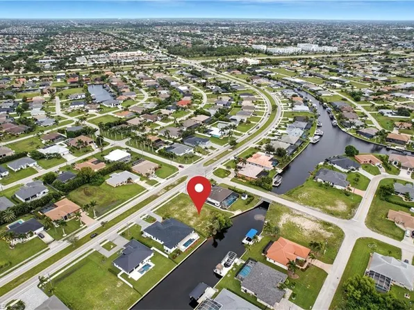 2592 Surfside BLVD, CAPE CORAL, FL 33914