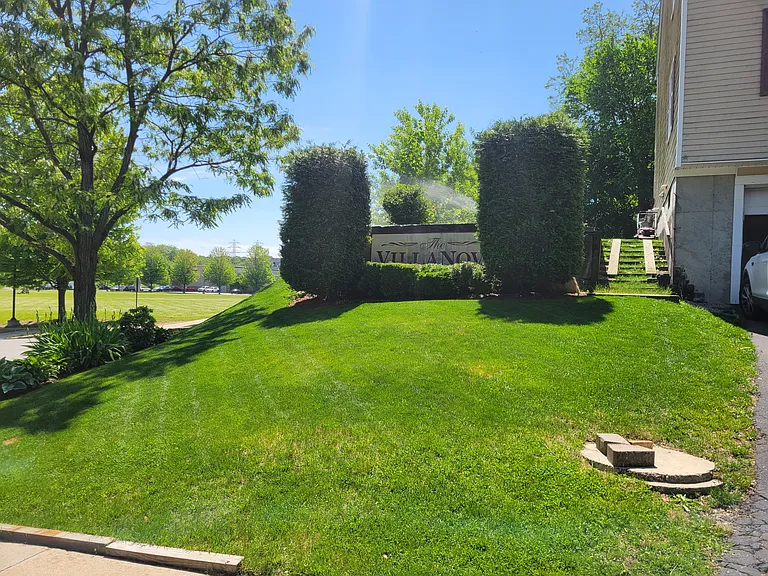 25 Villa Nova St #4 — Photo 2