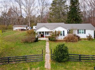 22 Thayer Ridge Dr, Dawsonville, GA 30534