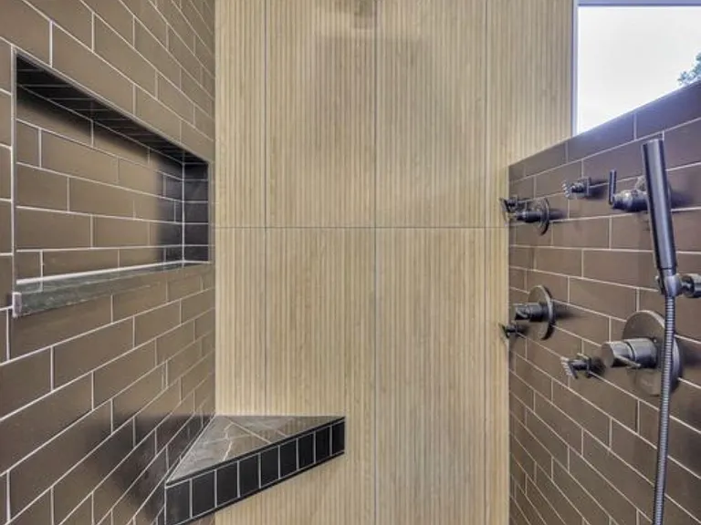 1211 Arrowhead Dr — Photo 35