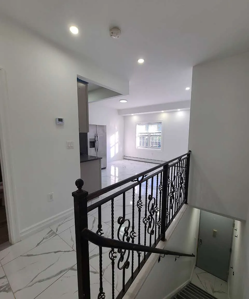 2 bed, 850 sqft, $2,800 — Photo 1