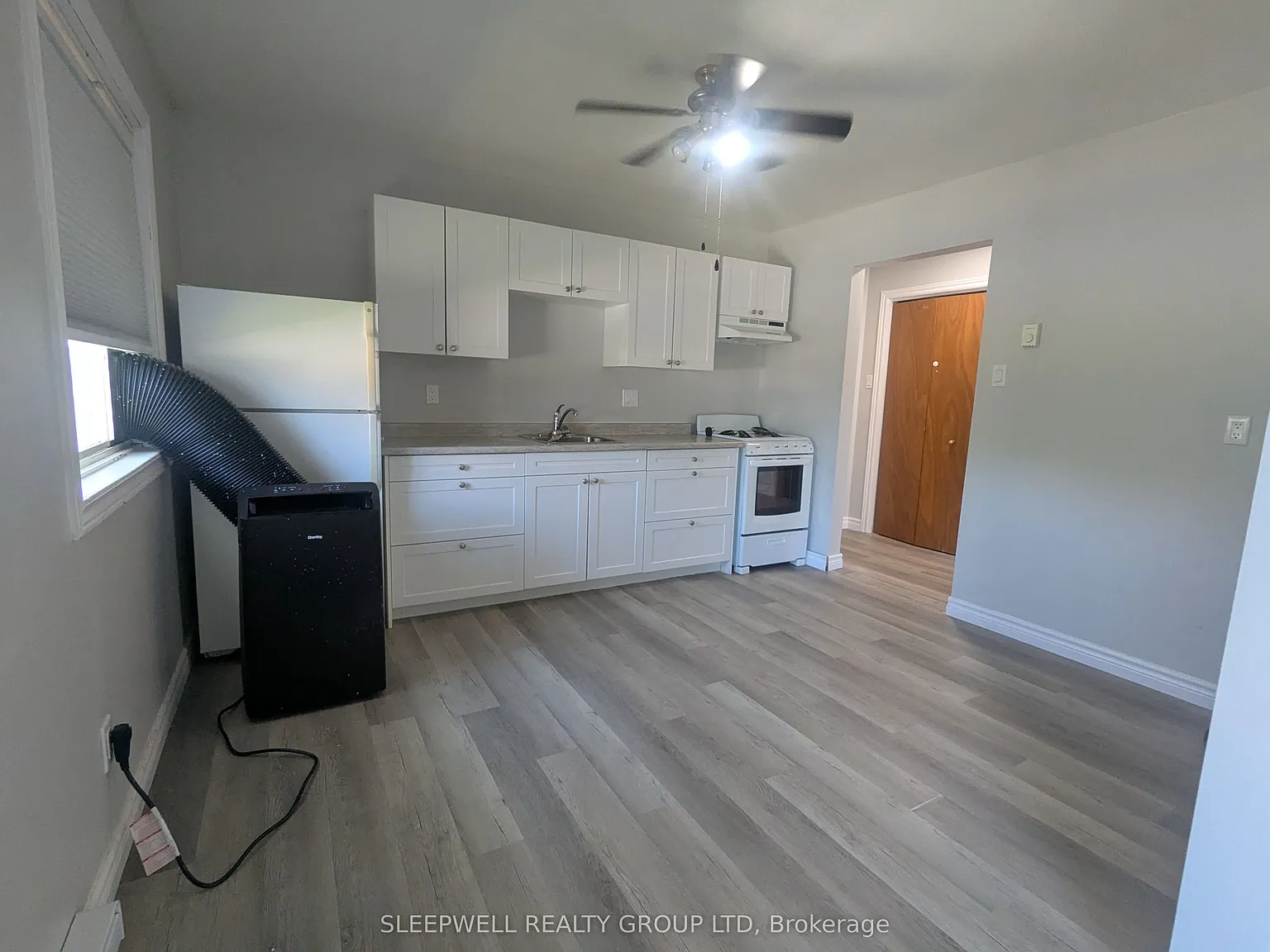 2 bed, $1,600 — Photo 4
