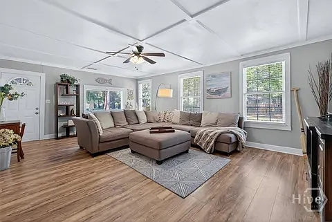 8610 Gohler Ave — Photo 5