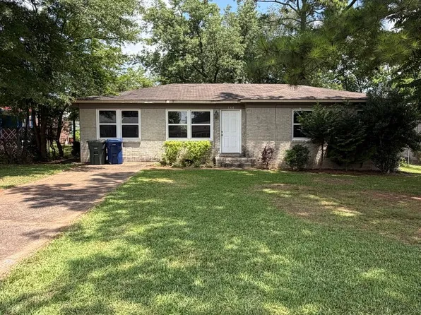 1804 Canterbury Cir NW, Huntsville, AL 35816