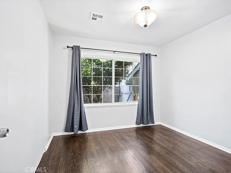 7721 Oakdale Ave — Photo 12