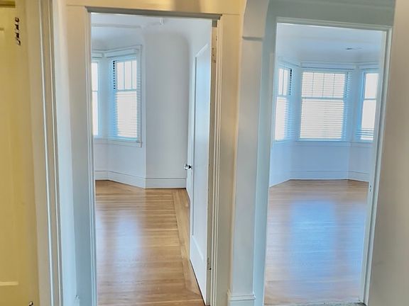 Hallway entrance to dining room and living room