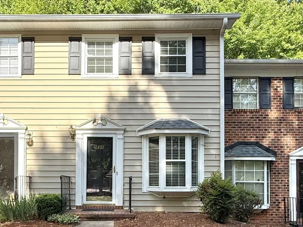 2233 Stonecutter Dr, Winston Salem, NC 27103