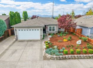 2025 Manchester Dr, Medford, OR