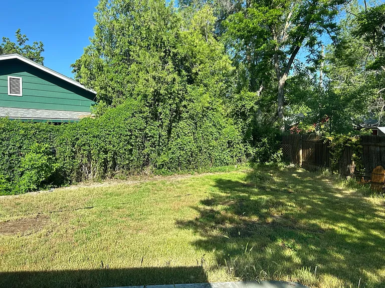 2197 S Euclid Ave — Photo 16