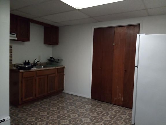 4th image of 123 S Hillside Ave