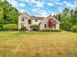 9650 Salisbury Rd, Monclova, OH 43542