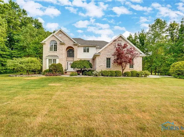 9650 Salisbury Rd, Monclova, OH 43542