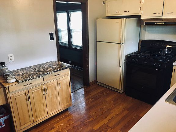 4th image of 3617 Stickney Ave