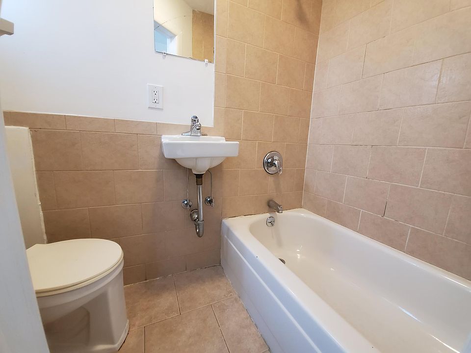 2nd image of 9 Pierce Ave #11A