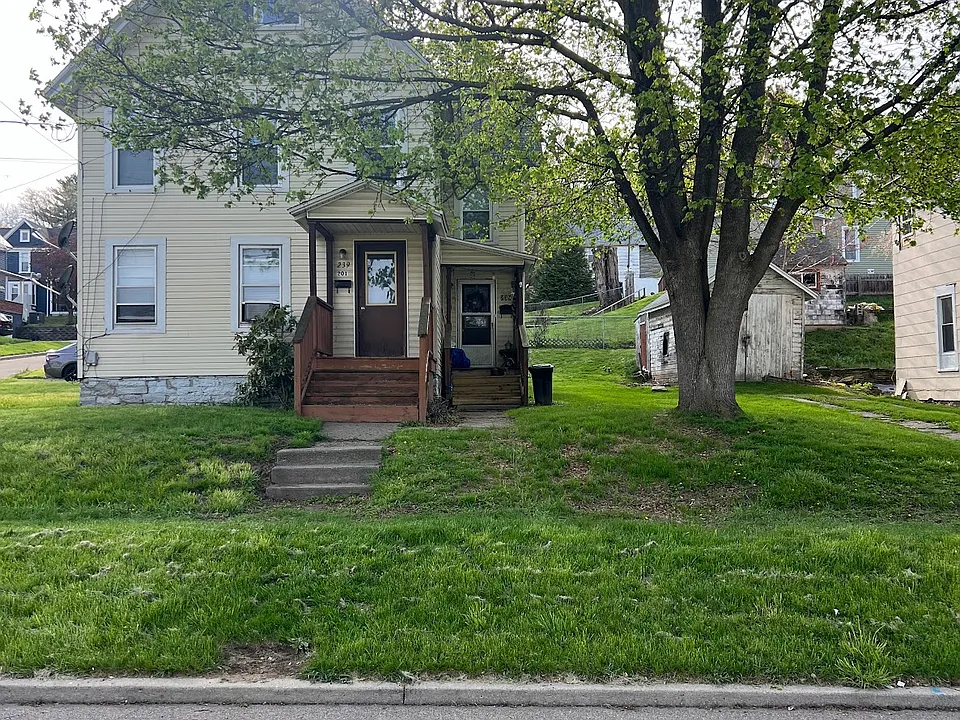239 High St #201