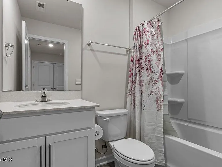 2305 Gracie Ln — Photo 17