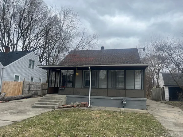 18274 Woodbine St, Detroit, MI 48219
