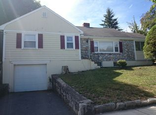 30 Edgebrook Rd, West Roxbury, MA 02132