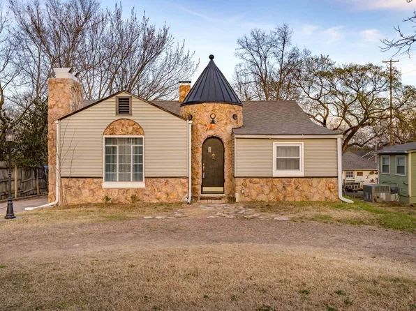 1208 Ohio St, Augusta, KS 67010