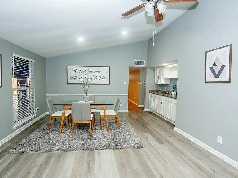 7206 La Granada Dr — Photo 3
