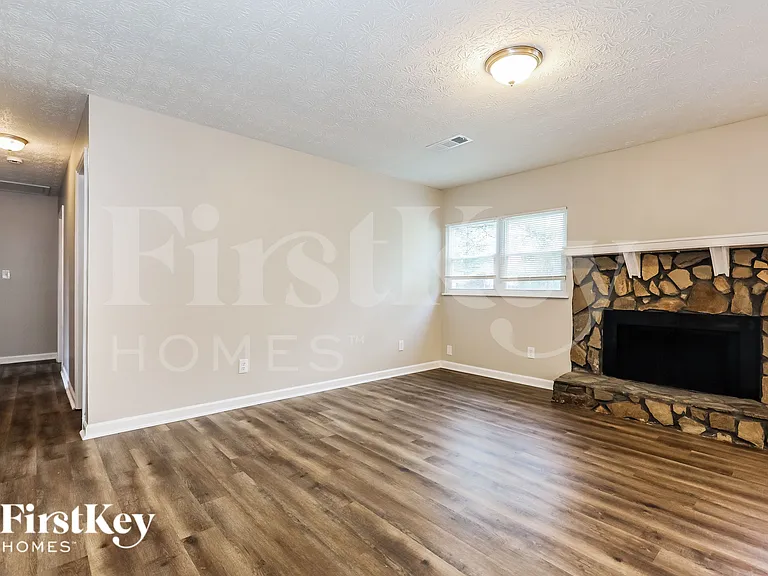 8531 Kendrick Rd — Photo 4