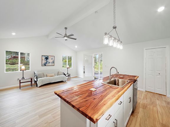 3rd image of 14-3446 Molokai Rd