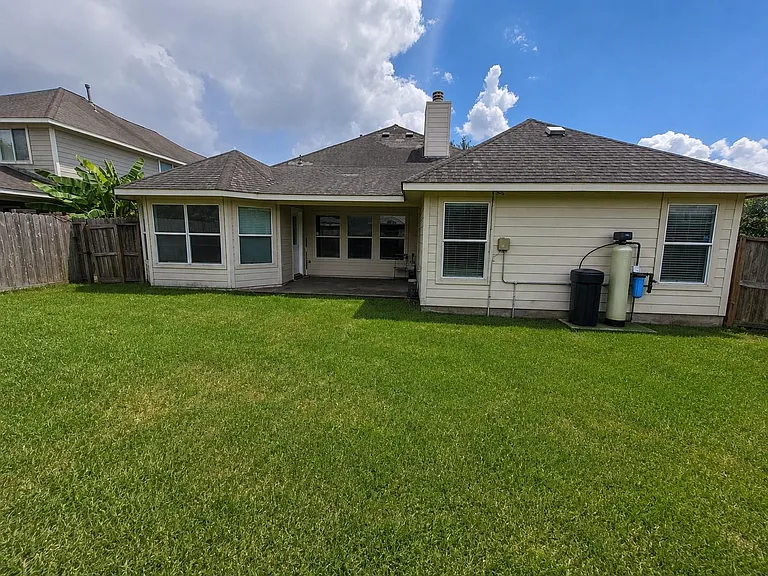 5817 Village Grove Dr — Photo 3