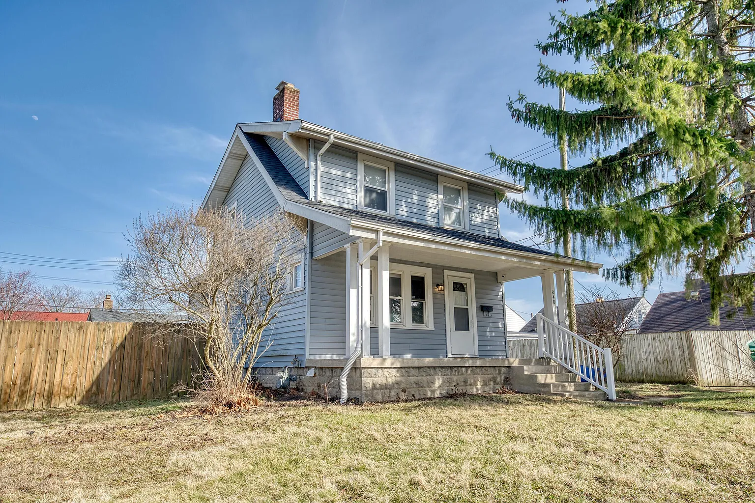 640 Clark Ave photo 1