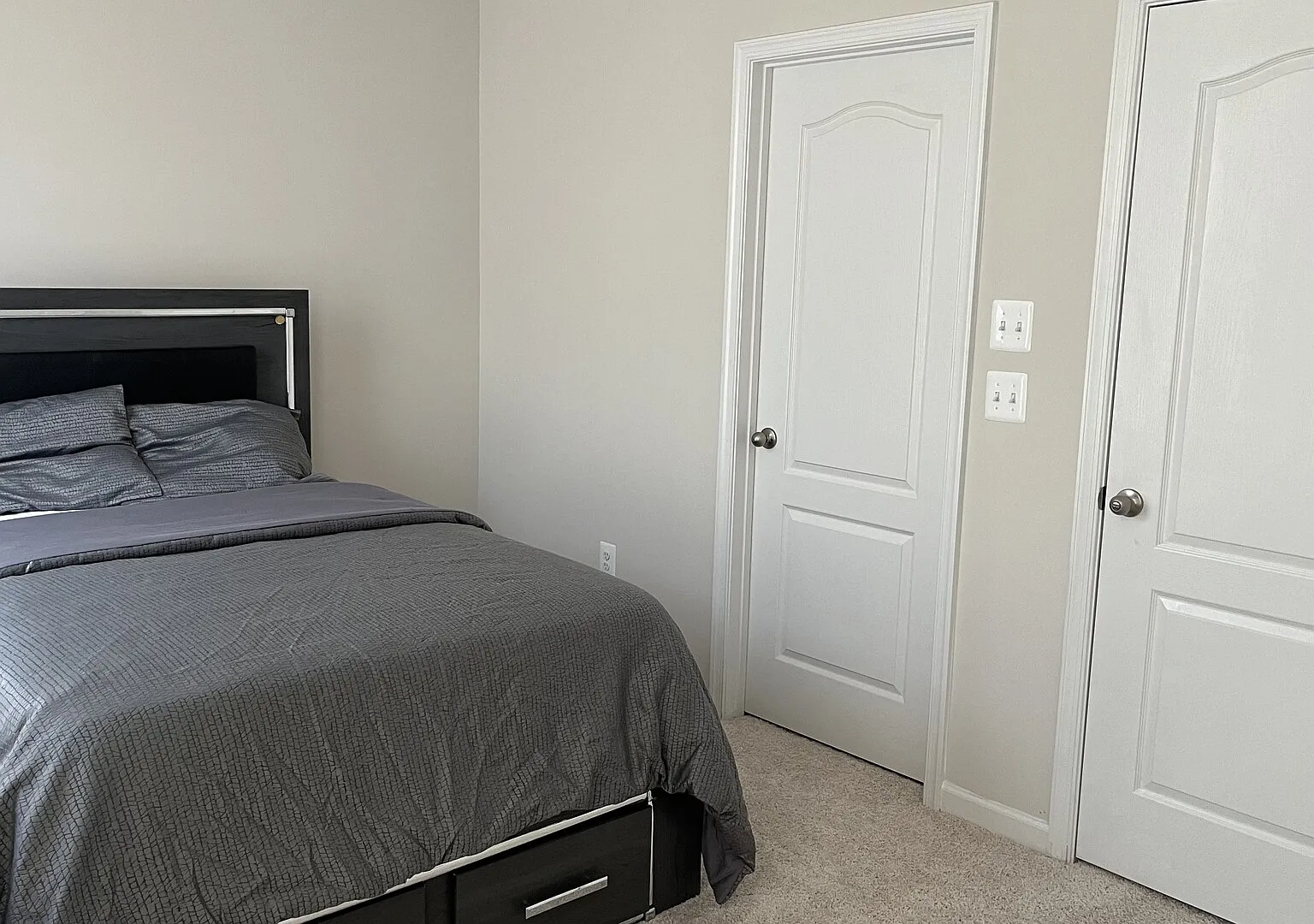 New Beautifully Maintained Townhouse in Quiet Community — Photo 4