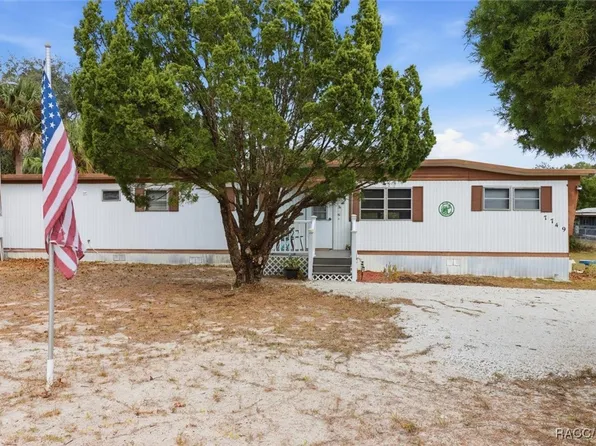 7749 W Chassahowitzka St, Homosassa, FL 34448