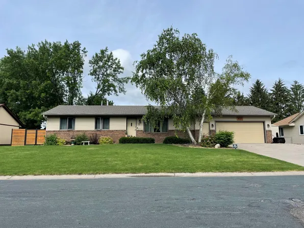 8311 Cloman Ave, Inver Grove Heights, MN 55076