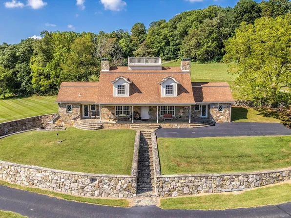 1709 Dahlgren Rd, Middletown, MD 21769