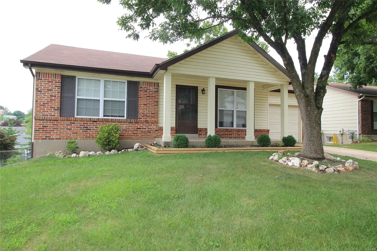 5316 Belmont Dr photo 1