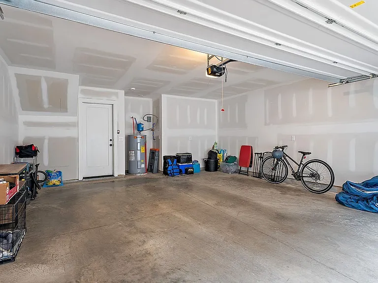550 Markham St #4 — Photo 20