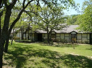 211 Three Skillet Rd, Springtown, TX 76082