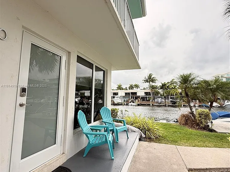 180 Isle Of Venice Dr #100 — Photo 3