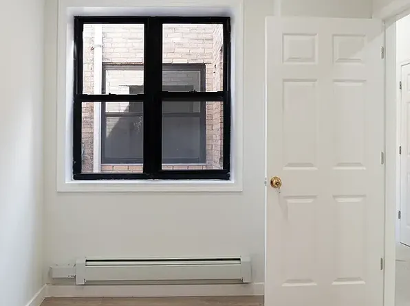 330 Empire Boulevard image 6 of 20