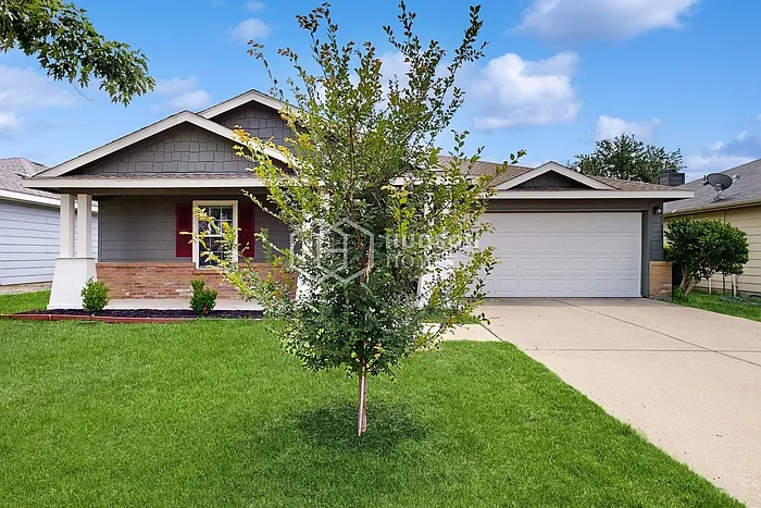3 bed, 2.0 bath, 1602 sqft, $2,275 — Photo 3