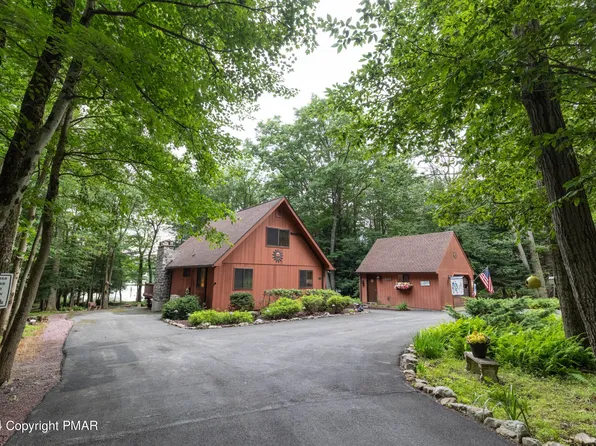 1164 Lexington Ave, Pocono Summit, PA 18346