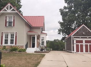 536 Lyons Rd, Portland, MI 48875