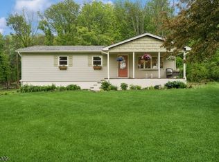 34 Skytop Rd, Wantage, NJ 07461